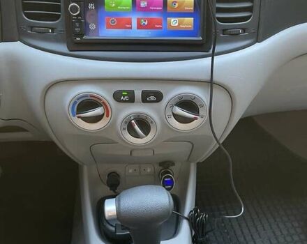 Серый Хендай Акцент, объемом двигателя 1.4 л и пробегом 151 тыс. км за 6300 $, фото 8 на Automoto.ua