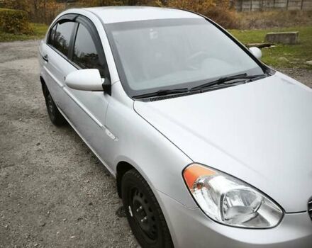 Сірий Хендай Акцент, об'ємом двигуна 1.5 л та пробігом 150 тис. км за 5500 $, фото 7 на Automoto.ua