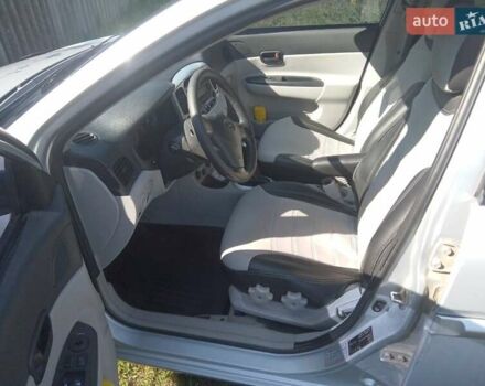 Сірий Хендай Акцент, об'ємом двигуна 1.6 л та пробігом 235 тис. км за 4999 $, фото 1 на Automoto.ua