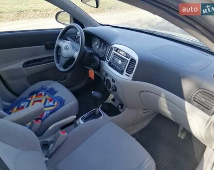 Серый Хендай Акцент, объемом двигателя 1.6 л и пробегом 150 тыс. км за 7000 $, фото 14 на Automoto.ua