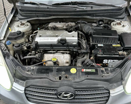 Серый Хендай Акцент, объемом двигателя 1.4 л и пробегом 207 тыс. км за 3850 $, фото 21 на Automoto.ua