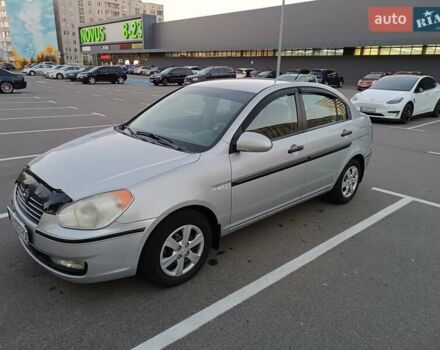 Сірий Хендай Акцент, об'ємом двигуна 1.4 л та пробігом 130 тис. км за 5100 $, фото 3 на Automoto.ua