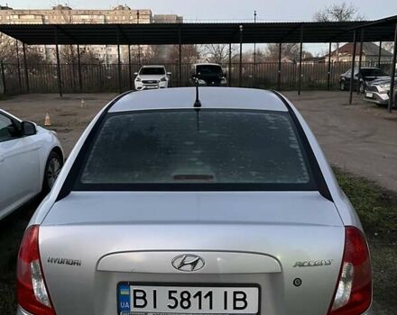 Серый Хендай Акцент, объемом двигателя 1.4 л и пробегом 157 тыс. км за 4700 $, фото 3 на Automoto.ua