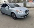 Серый Хендай Акцент, объемом двигателя 1.5 л и пробегом 196 тыс. км за 5200 $, фото 2 на Automoto.ua