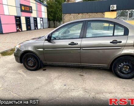 Серый Хендай Акцент, объемом двигателя 1.4 л и пробегом 180 тыс. км за 4200 $, фото 1 на Automoto.ua