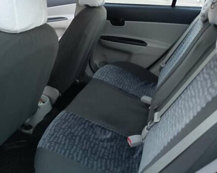 Сірий Хендай Акцент, об'ємом двигуна 1.4 л та пробігом 130 тис. км за 5100 $, фото 43 на Automoto.ua