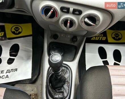 Серый Хендай Акцент, объемом двигателя 1.4 л и пробегом 168 тыс. км за 5200 $, фото 15 на Automoto.ua