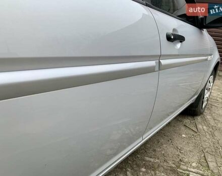 Серый Хендай Акцент, объемом двигателя 1.4 л и пробегом 144 тыс. км за 5300 $, фото 25 на Automoto.ua