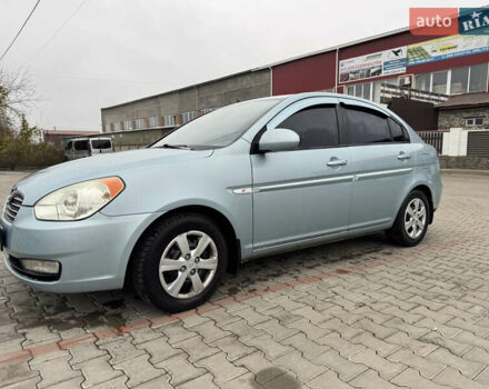 Серый Хендай Акцент, объемом двигателя 1.6 л и пробегом 211 тыс. км за 5200 $, фото 8 на Automoto.ua