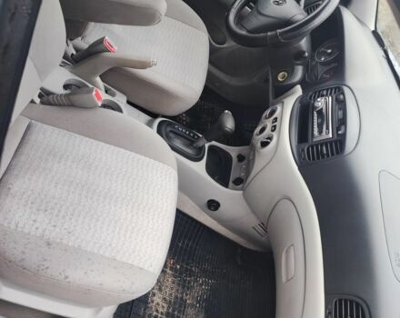 Сірий Хендай Акцент, об'ємом двигуна 1.4 л та пробігом 132 тис. км за 5400 $, фото 7 на Automoto.ua