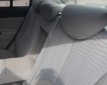 Сірий Хендай Акцент, об'ємом двигуна 1.4 л та пробігом 83 тис. км за 5999 $, фото 7 на Automoto.ua