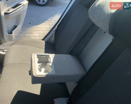 Сірий Хендай Акцент, об'ємом двигуна 1.4 л та пробігом 200 тис. км за 5000 $, фото 2 на Automoto.ua