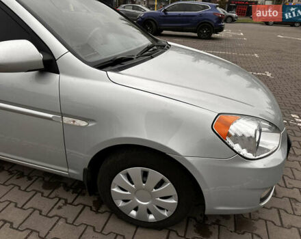 Серый Хендай Акцент, объемом двигателя 1.4 л и пробегом 327 тыс. км за 4500 $, фото 17 на Automoto.ua