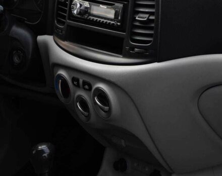 Серый Хендай Акцент, объемом двигателя 1.4 л и пробегом 327 тыс. км за 4999 $, фото 12 на Automoto.ua