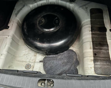 Серый Хендай Акцент, объемом двигателя 1.4 л и пробегом 207 тыс. км за 3850 $, фото 22 на Automoto.ua