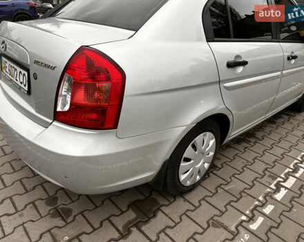 Серый Хендай Акцент, объемом двигателя 1.4 л и пробегом 327 тыс. км за 4500 $, фото 13 на Automoto.ua