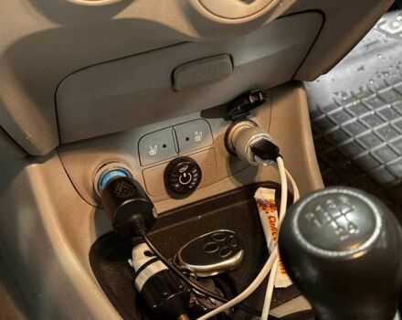 Серый Хендай Акцент, объемом двигателя 1.4 л и пробегом 203 тыс. км за 4990 $, фото 16 на Automoto.ua