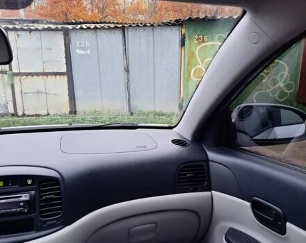 Серый Хендай Акцент, объемом двигателя 1.4 л и пробегом 306 тыс. км за 3950 $, фото 18 на Automoto.ua