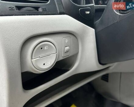 Серый Хендай Акцент, объемом двигателя 1.4 л и пробегом 168 тыс. км за 5200 $, фото 9 на Automoto.ua