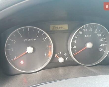 Серый Хендай Акцент, объемом двигателя 1.4 л и пробегом 211 тыс. км за 5205 $, фото 4 на Automoto.ua