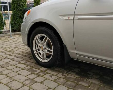 Сірий Хендай Акцент, об'ємом двигуна 1.4 л та пробігом 73 тис. км за 5995 $, фото 8 на Automoto.ua