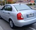 Серый Хендай Акцент, объемом двигателя 1.4 л и пробегом 186 тыс. км за 5000 $, фото 9 на Automoto.ua