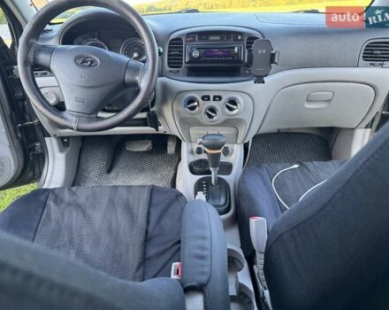 Сірий Хендай Акцент, об'ємом двигуна 1.4 л та пробігом 282 тис. км за 5000 $, фото 12 на Automoto.ua