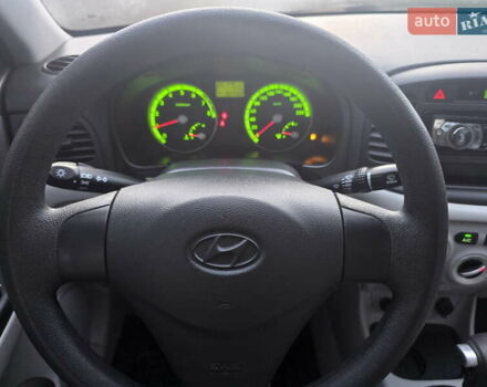 Серый Хендай Акцент, объемом двигателя 1.4 л и пробегом 82 тыс. км за 6600 $, фото 19 на Automoto.ua