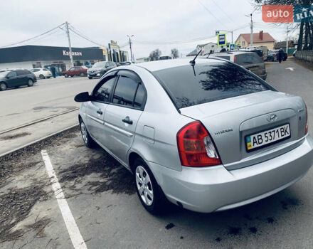 Серый Хендай Акцент, объемом двигателя 1.4 л и пробегом 263 тыс. км за 4800 $, фото 5 на Automoto.ua