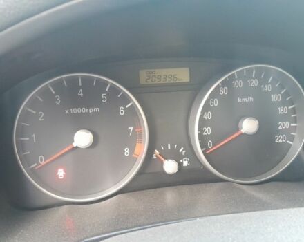 Сірий Хендай Акцент, об'ємом двигуна 1.4 л та пробігом 211 тис. км за 5205 $, фото 5 на Automoto.ua