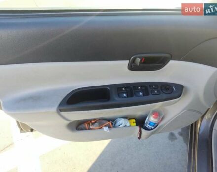 Сірий Хендай Акцент, об'ємом двигуна 1.4 л та пробігом 231 тис. км за 4999 $, фото 9 на Automoto.ua