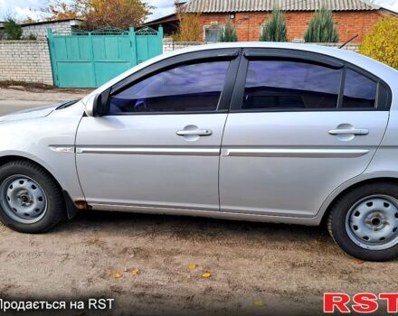 Серый Хендай Акцент, объемом двигателя 1.6 л и пробегом 224 тыс. км за 5300 $, фото 3 на Automoto.ua