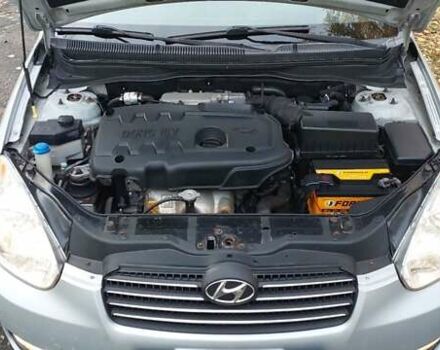 Сірий Хендай Акцент, об'ємом двигуна 1.4 л та пробігом 192 тис. км за 5000 $, фото 11 на Automoto.ua