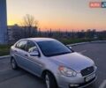 Серый Хендай Акцент, объемом двигателя 1.4 л и пробегом 146 тыс. км за 5500 $, фото 1 на Automoto.ua