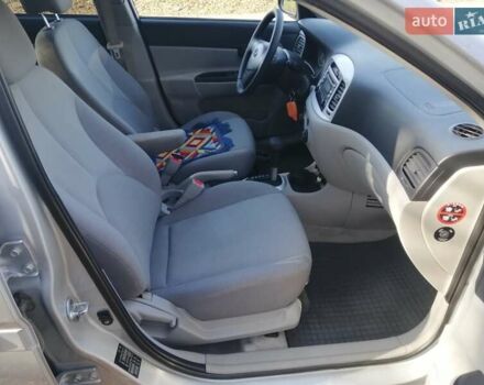 Серый Хендай Акцент, объемом двигателя 1.6 л и пробегом 150 тыс. км за 7000 $, фото 15 на Automoto.ua