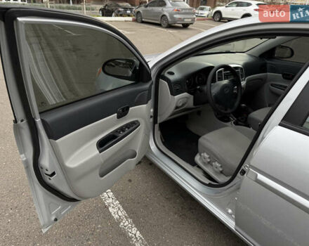 Серый Хендай Акцент, объемом двигателя 1.59 л и пробегом 140 тыс. км за 4999 $, фото 6 на Automoto.ua