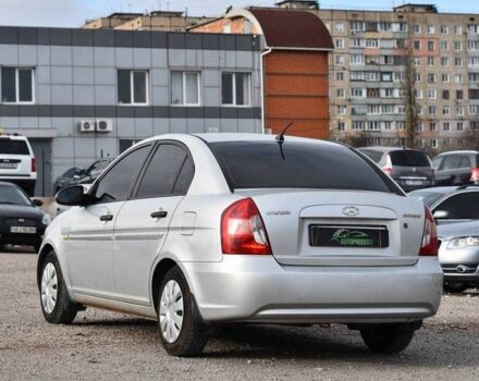 Серый Хендай Акцент, объемом двигателя 1.4 л и пробегом 327 тыс. км за 4999 $, фото 3 на Automoto.ua