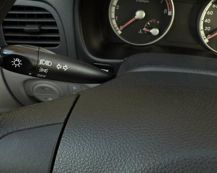 Сірий Хендай Акцент, об'ємом двигуна 1.4 л та пробігом 72 тис. км за 7500 $, фото 11 на Automoto.ua