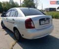 Сірий Хендай Акцент, об'ємом двигуна 1.4 л та пробігом 204 тис. км за 5000 $, фото 3 на Automoto.ua