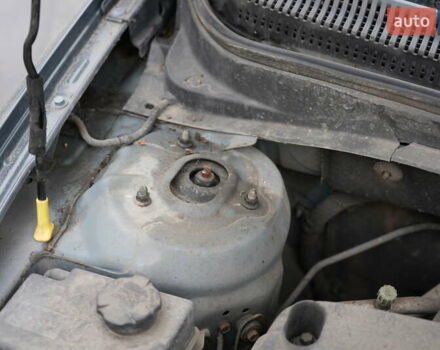 Серый Хендай Акцент, объемом двигателя 1.4 л и пробегом 300 тыс. км за 3312 $, фото 12 на Automoto.ua