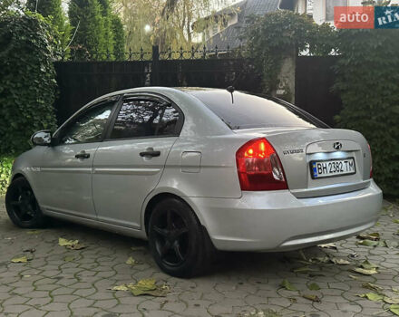 Серый Хендай Акцент, объемом двигателя 1.4 л и пробегом 200 тыс. км за 4990 $, фото 17 на Automoto.ua