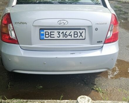 Серый Хендай Акцент, объемом двигателя 1.6 л и пробегом 208 тыс. км за 4000 $, фото 1 на Automoto.ua