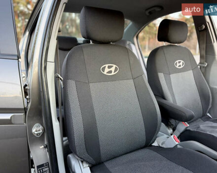 Сірий Хендай Акцент, об'ємом двигуна 1.4 л та пробігом 138 тис. км за 5600 $, фото 49 на Automoto.ua