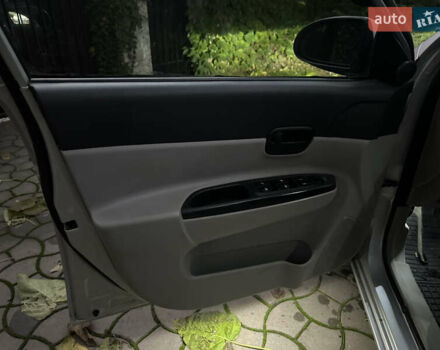 Серый Хендай Акцент, объемом двигателя 1.4 л и пробегом 200 тыс. км за 4990 $, фото 19 на Automoto.ua