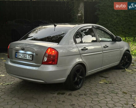 Серый Хендай Акцент, объемом двигателя 1.4 л и пробегом 200 тыс. км за 4990 $, фото 12 на Automoto.ua