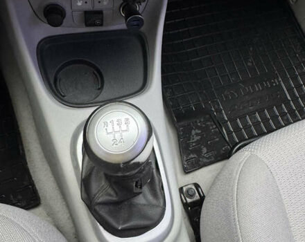 Серый Хендай Акцент, объемом двигателя 1.6 л и пробегом 211 тыс. км за 5200 $, фото 14 на Automoto.ua