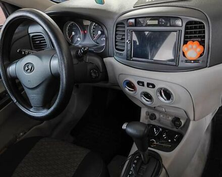 Сірий Хендай Акцент, об'ємом двигуна 1.4 л та пробігом 134 тис. км за 6200 $, фото 9 на Automoto.ua