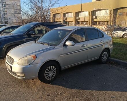 Серый Хендай Акцент, объемом двигателя 1.6 л и пробегом 246 тыс. км за 4900 $, фото 1 на Automoto.ua