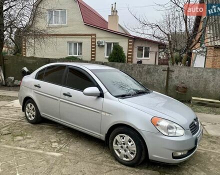 Серый Хендай Акцент, объемом двигателя 1.4 л и пробегом 144 тыс. км за 5300 $, фото 1 на Automoto.ua