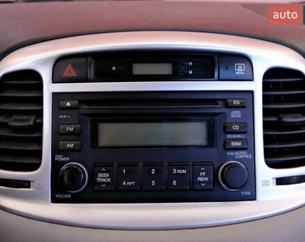 Серый Хендай Акцент, объемом двигателя 1.6 л и пробегом 55 тыс. км за 6900 $, фото 28 на Automoto.ua